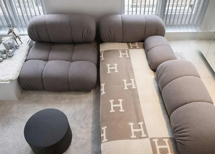 Modern Design Prime Location *